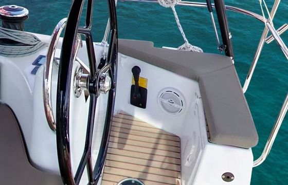 Sailboat Jeanneau Sun Odyssey 410 12.99m