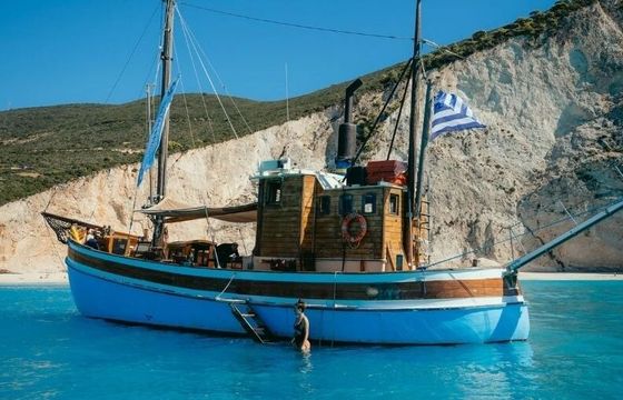 Sailboat Costum made Traditional trawler 16m