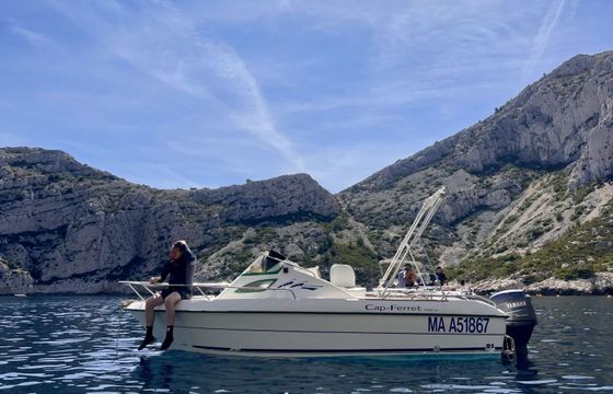 Motorboat B2 Marine cap ferret 550 cabin cruiser 50hp