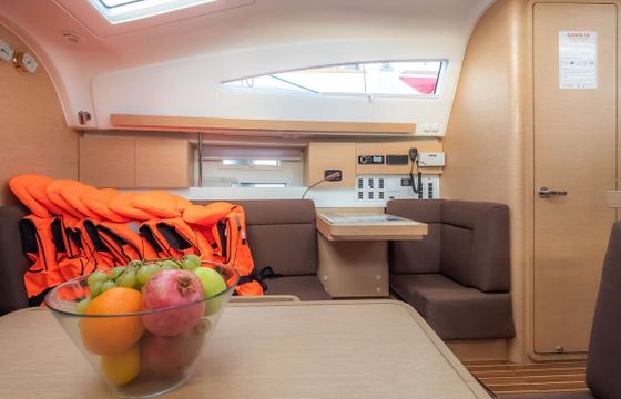 Sailboat ELAN 40 Impression 11.9m