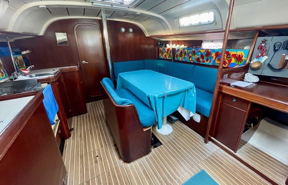 Sailboat Beneteau Oceanis 400 12m
