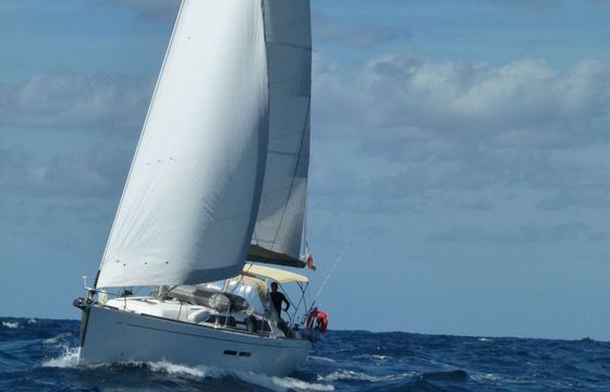 Sailboat DUFOUR 375 Grand large 11.2m