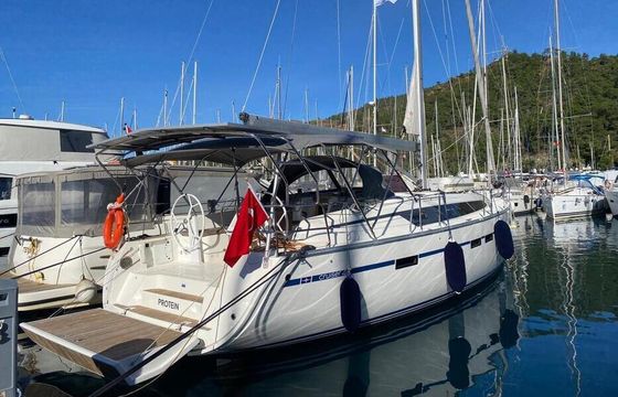 Sailboat Bavaria Cruiser 46 13.6m