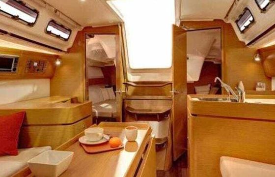 Sailboat BENETRAU First 40CR 12m