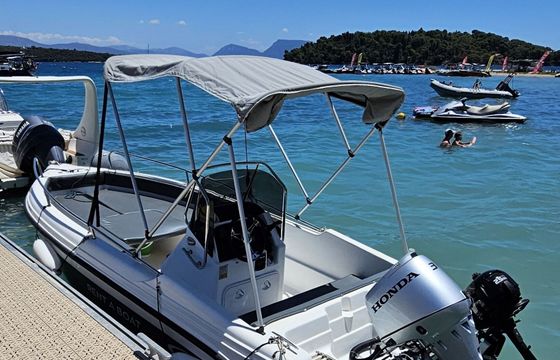 Boat without licence  Poseidon "Aura" / Ranieri 455 30hp