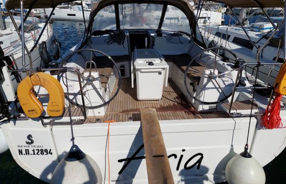 Sailboat Beneteau Oceanis 40.1 12m