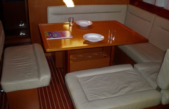 Sailboat BAVARIA CRUISER 45 13.6m