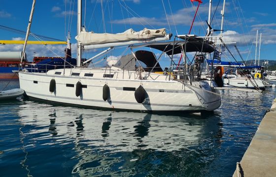 Sailboat BAVARIA CRUISER 45 13.6m