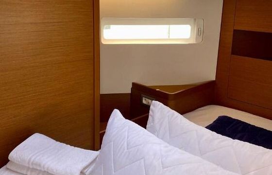 Sailboat Jeanneau Sun Odyssey 410 - 3 cab. 12.35m