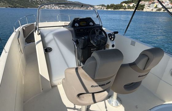 Motorboat Quicksilver Activ 755 Open 250hp