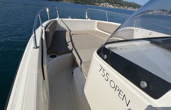 Motorboat Quicksilver Activ 755 Open 250hp