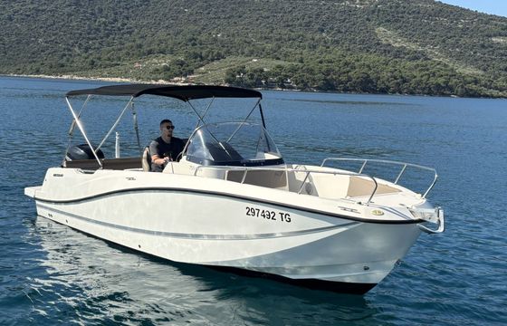 Motorboat Quicksilver Activ 755 Open 250hp