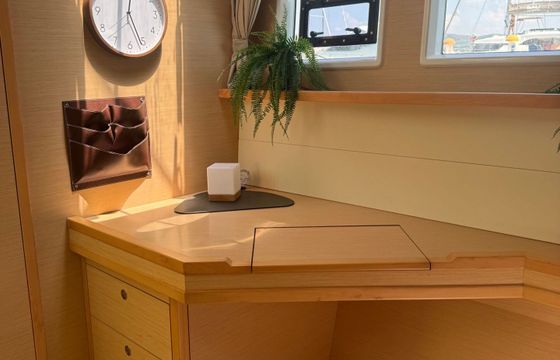 Catamaran Lagoon 52F 15m