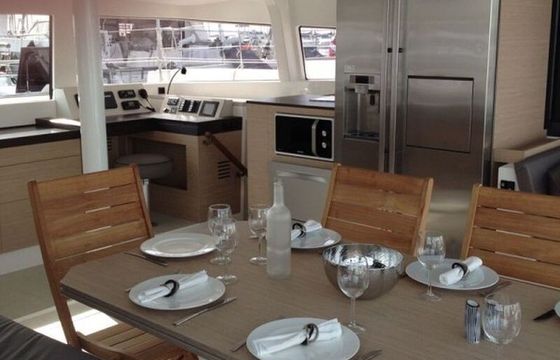 Catamaran Catana Bali 4.3 with watermaker &amp; A/C - PLUS 13.2m