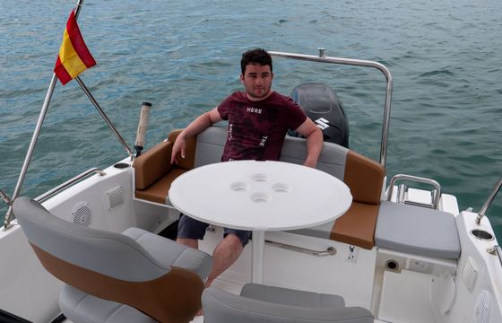 Motorboat Beneteau Flyer 6 Sundeck 140hp
