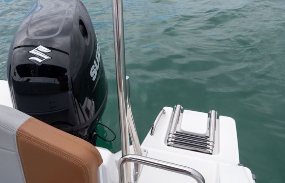 Motorboat Beneteau Flyer 6 Sundeck 140hp