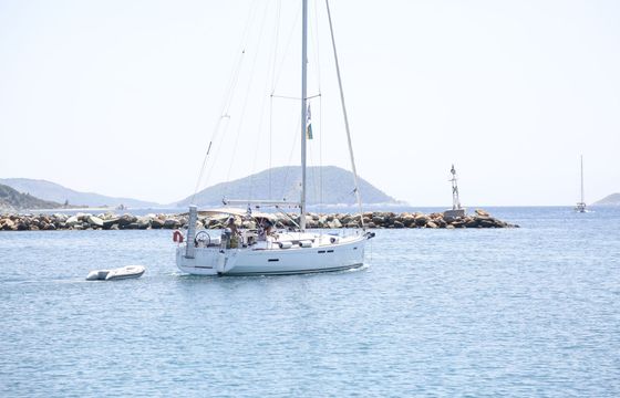 Sailboat JEANNEAU SUN ODYSSEY 439 13.34m