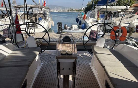Sailboat Bavaria 46 Cruiser 14m