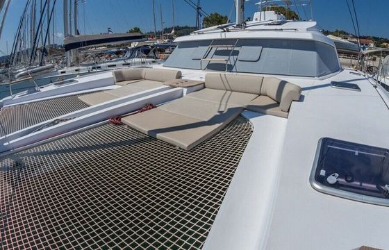 Catamaran LAGOON 450F 13.96m