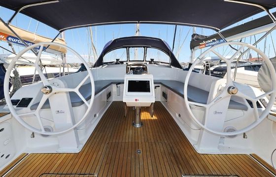 Sailboat Bavaria Yachtbau Bavaria Cruiser 46 - 4 cab. 14m