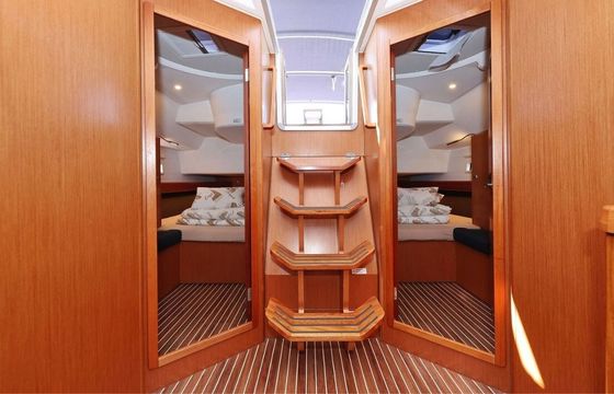 Sailboat Bavaria Yachtbau Bavaria Cruiser 46 - 4 cab. 14m