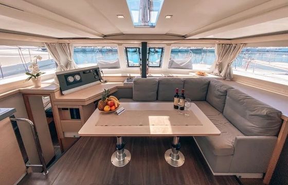 Catamaran Lucia 40 11m