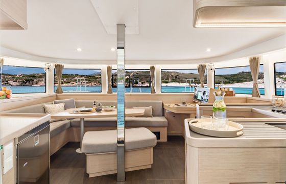 Catamaran Lagoon 42 Millenium 12m