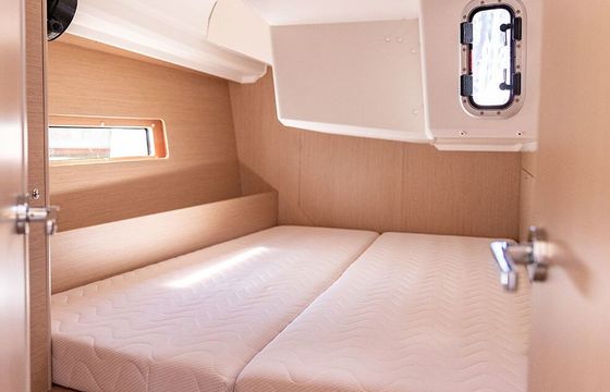 Sailboat Beneteau Oceanis 40.1 12.43m
