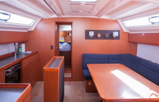 Sailboat BAVARIA CRUISER 46 14.27m