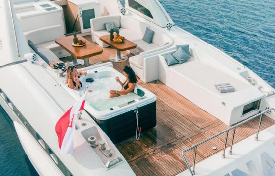 Motor yacht Mangusta 80 1900hp