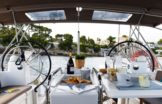 Sailboat Jeanneau Sun Odyssey 469 14m
