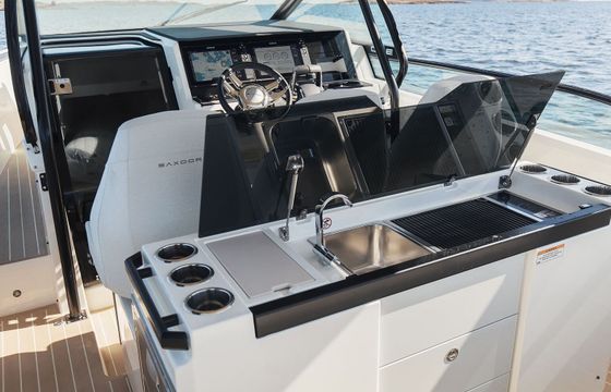 Motorboat Saxdor 320 GTO 450hp