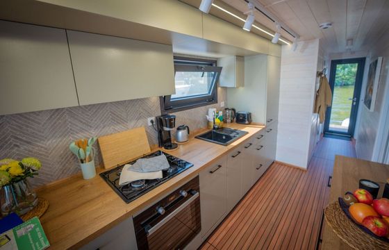 Houseboat WOMA D13
