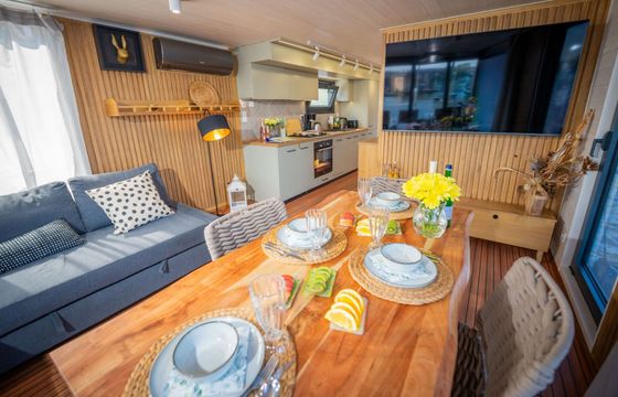 Houseboat WOMA D13
