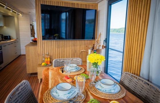 Houseboat WOMA D13