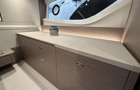 Motor yacht Princess Flybridge 55 1800hp