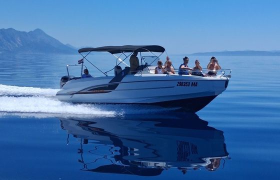 Motorboat Beneteau Flyer 7.7 Luxury 250hp