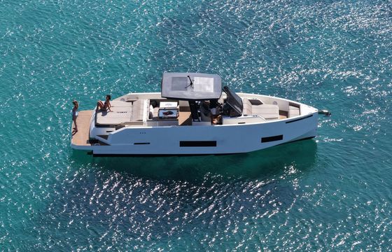 Motorboat De Antonio D42 1050hp