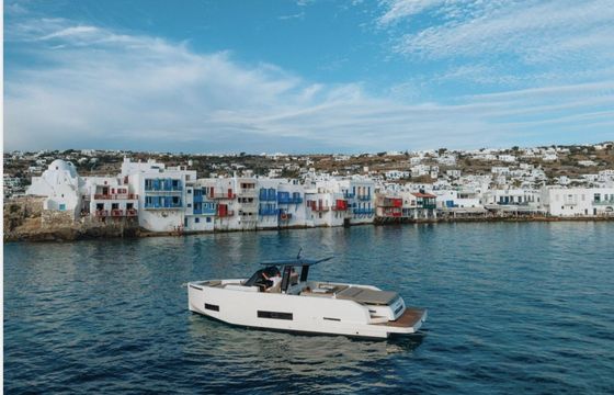 Motorboat De Antonio D42 1050hp