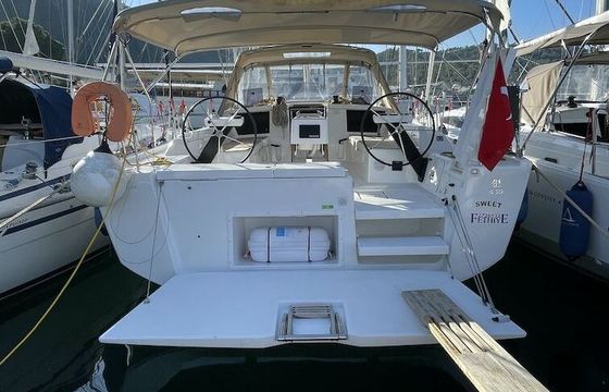 Sailboat Dufour 430 GL 13m