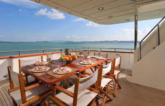 Motor yacht Falcon 106ft 2280hp