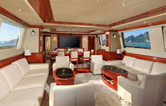 Motor yacht Falcon 106ft 2280hp