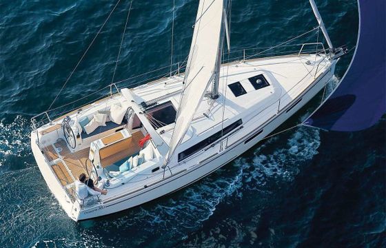 Sailboat Beneteau Oceanis 35 10.45m