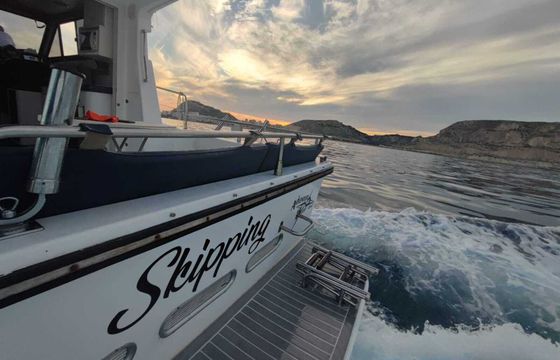 Motorboat Doqueve 360 11 metros 460hp