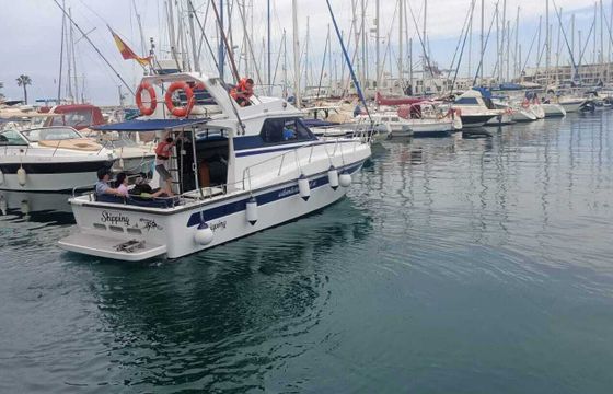 Motorboat Doqueve 360 11 metros 460hp