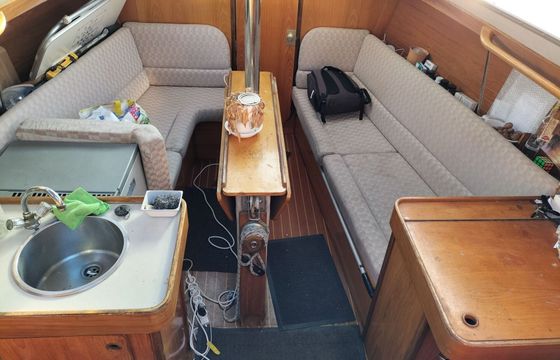 Sailboat JEANNEAU Sun dream 28 9m