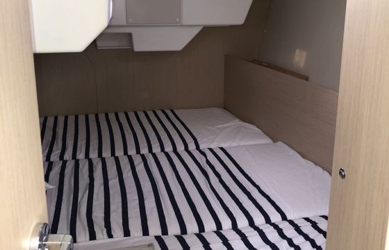 Sailboat Beneteau Oceanis 38.1 11.5m