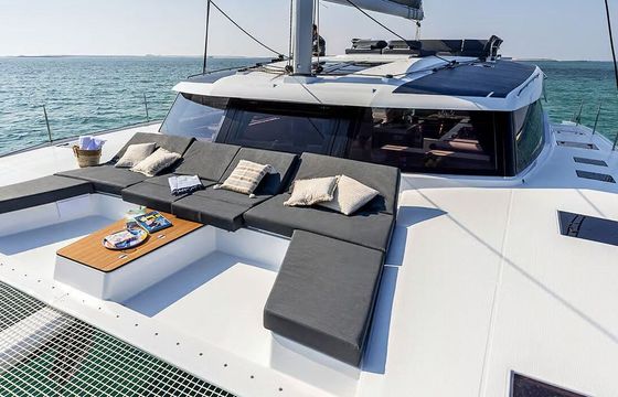 Catamaran Fountaine Pajot Aura 51 15.91m