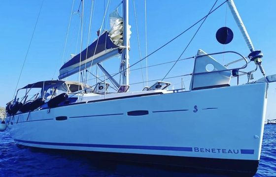 Sailboat Beneteau Oceanis 40 12m