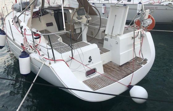 Sailboat Beneteau Oceanis 37 refit 2022 11.58m